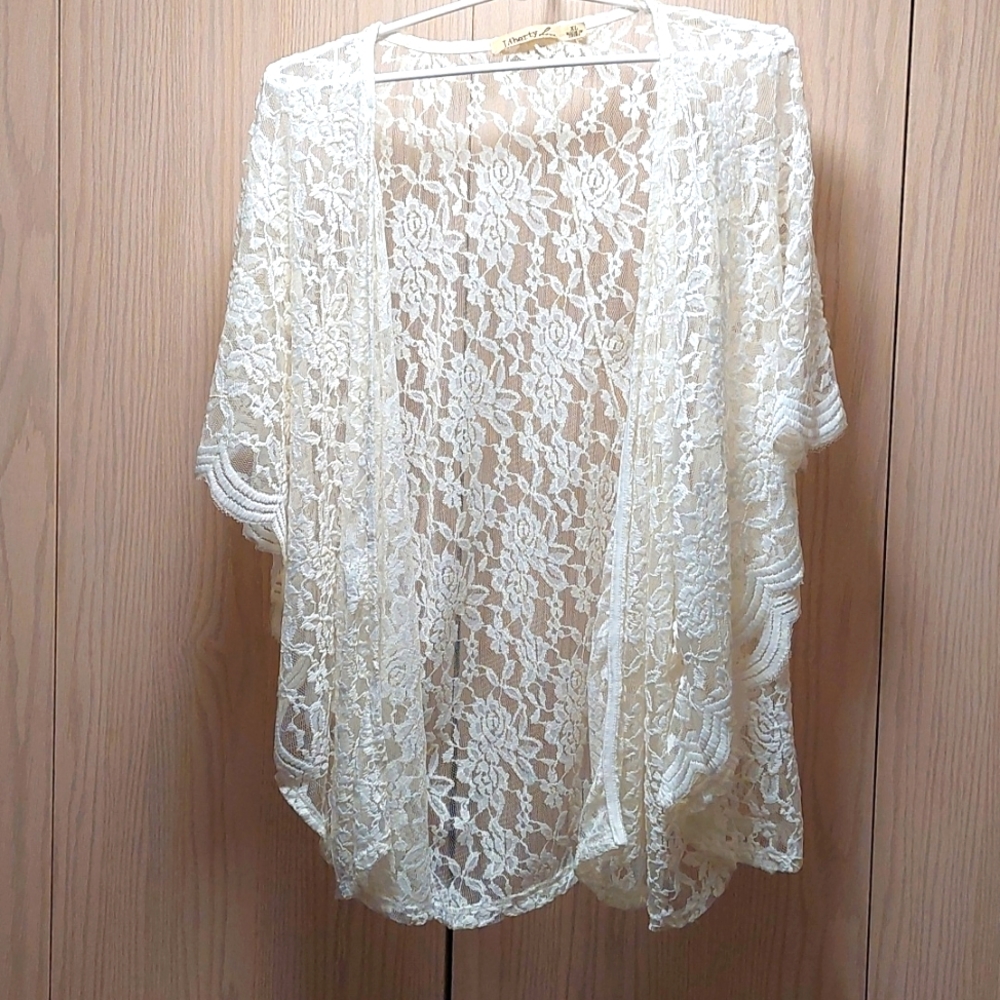 NWOT Lace cover up